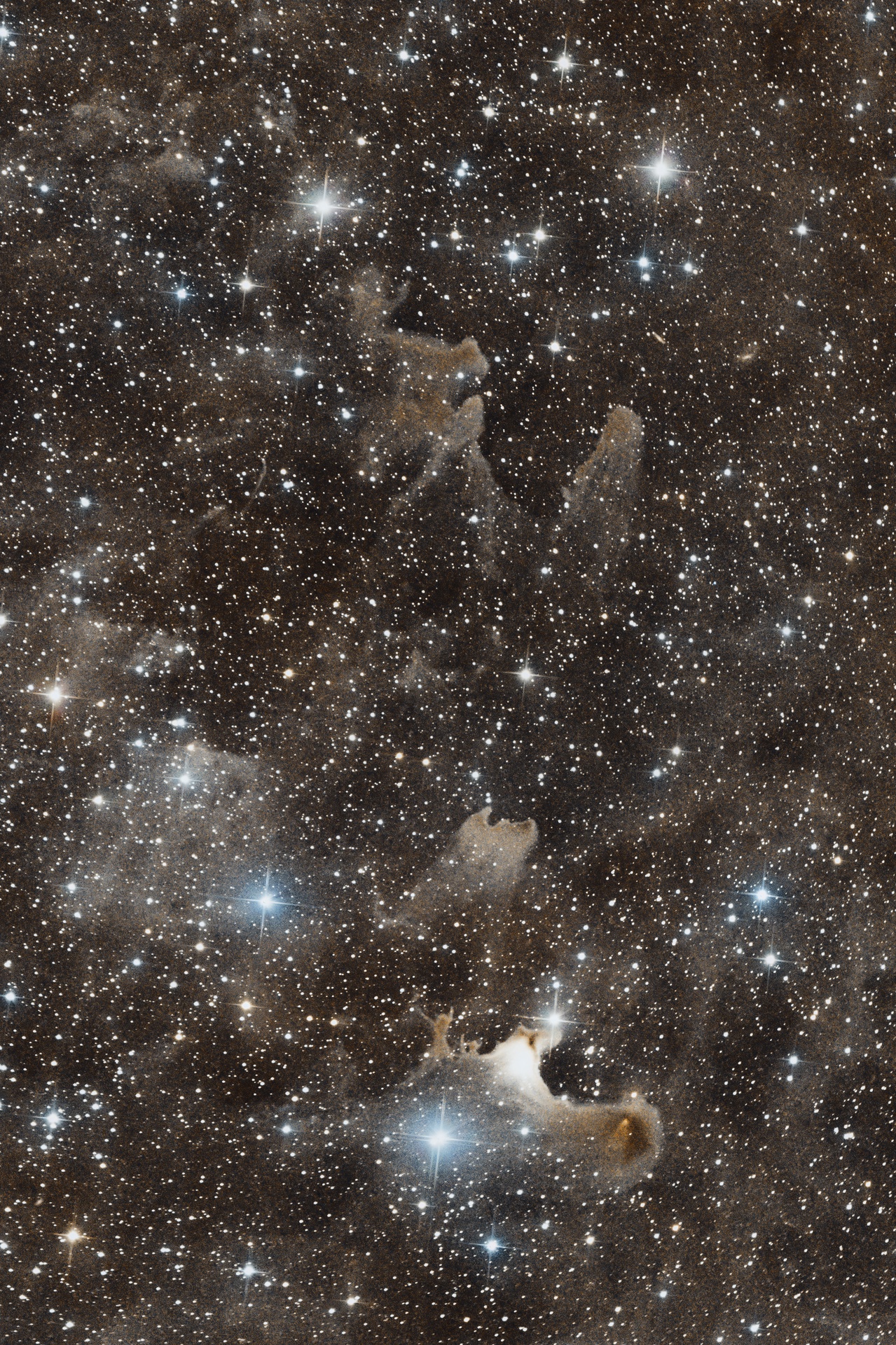 vdB141 / Sh2-136: The Ghost Nebula